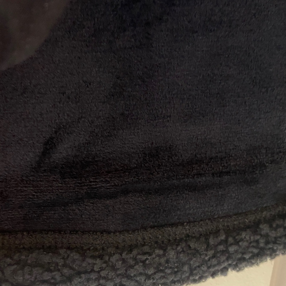 Lilly Pulitzer Black Noir Wallen Sherpa Pullover - Picture 6 of 8